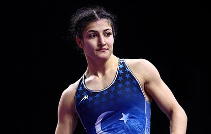 Milli güreşçi Elvira Süleyman Kamaloğlu, Avrupa ikincisi oldu